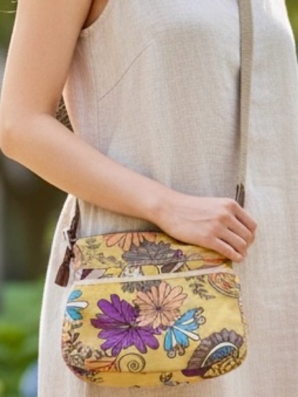 Vintage Fossil Yellow Floral Canvas Crossbody with Brown Leather Trim